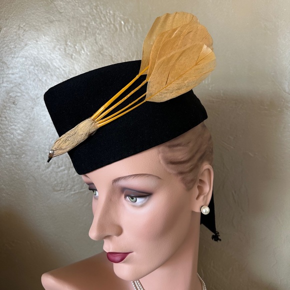 ICONIC 1940s\' BLACK FELT HAT main image 5